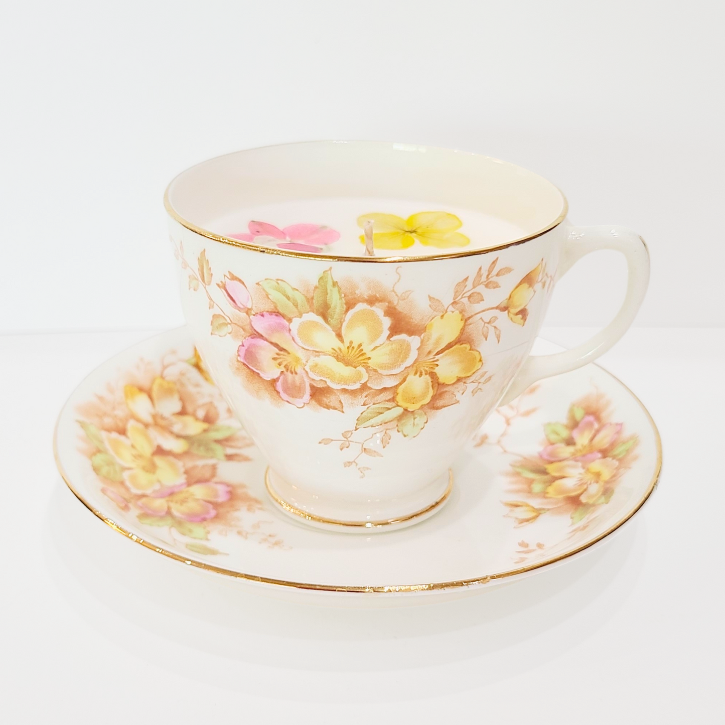 Baccarat Rouge | 1950's Sampson Smith Vintage Teacup Candle