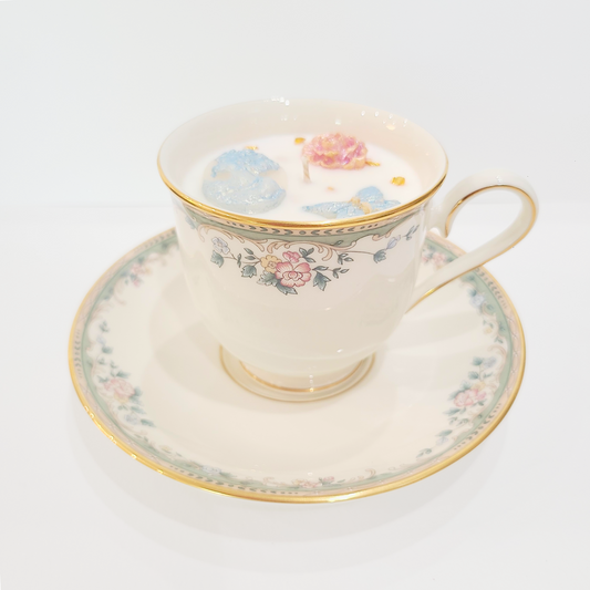 Baccarat Rouge | Elegant 1990's Vintage Lenox Southern Vista Porcelain Teacup Candle