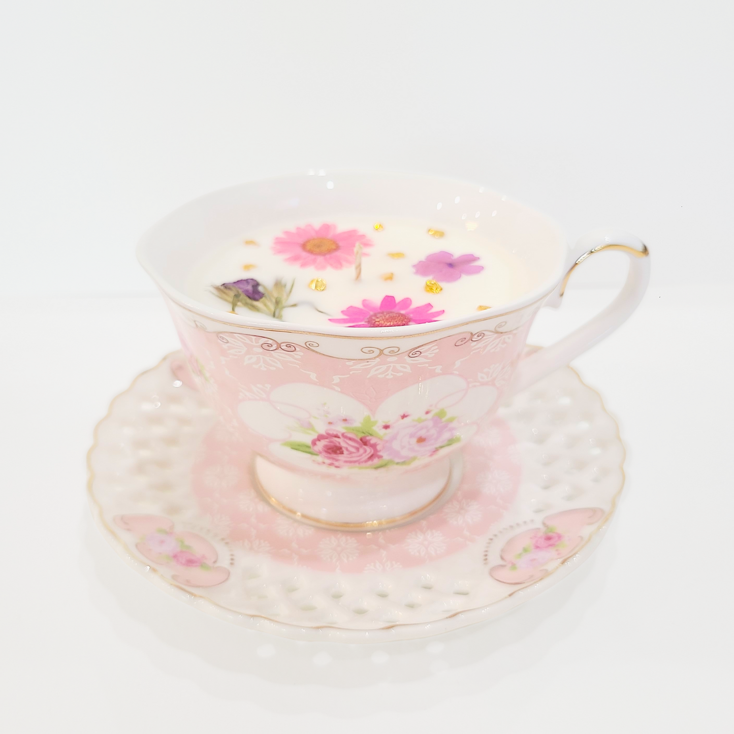 Tuscan Vineyard | Pastel Pink Floral Boutique Teacup Candle