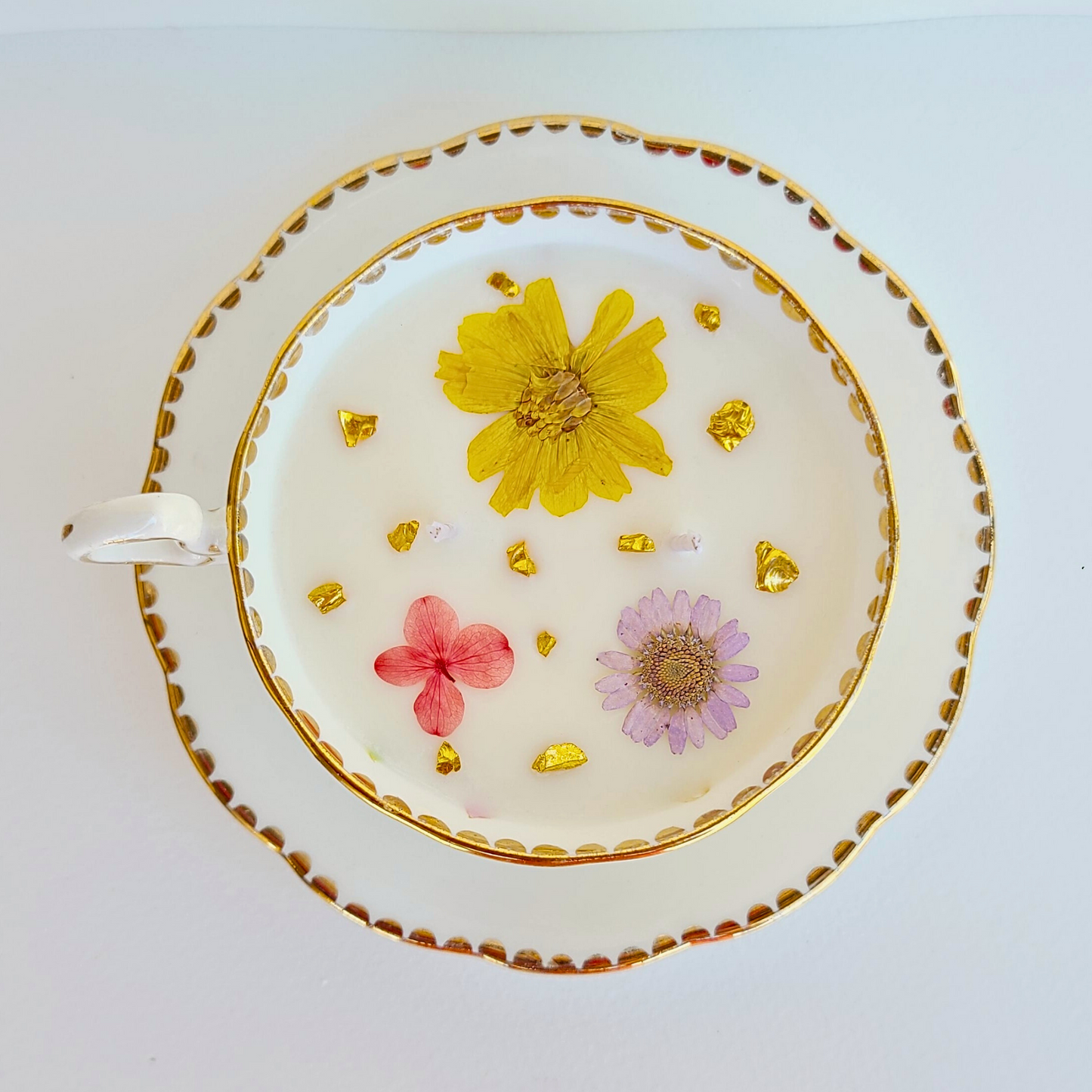 Loopy Delight | Hand Painted Gold-Rimmed Vintage Teacup Candle