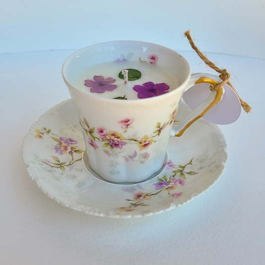 Musky Rose | 1950's Vintage France Teacup Candle